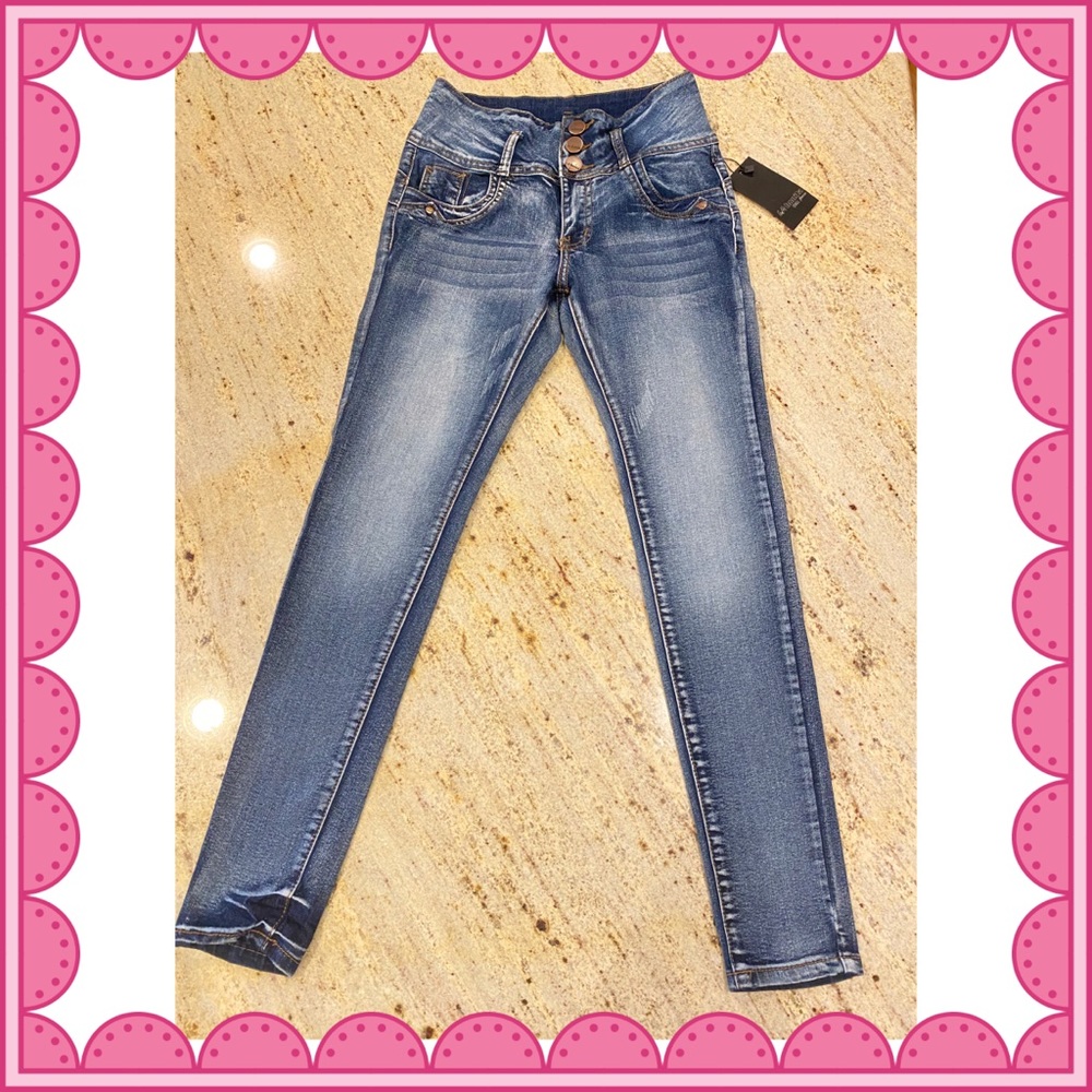 🔴2for$13 NWT Brazilian stretchy butt lift jeans